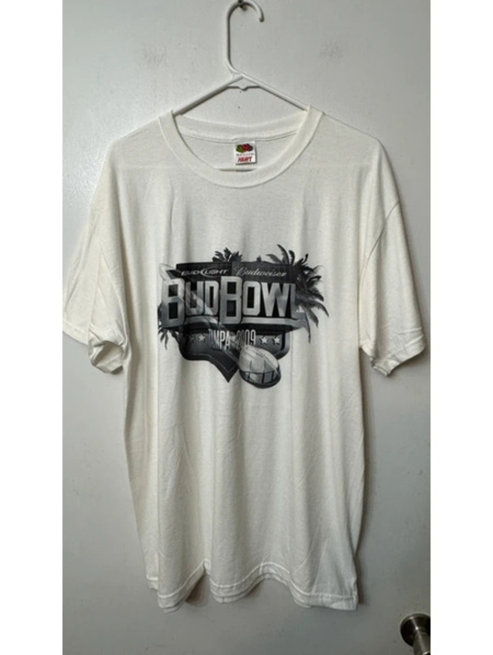 Vintage 2009 Bud Bowl Tampa T-Shirt Large NWOT